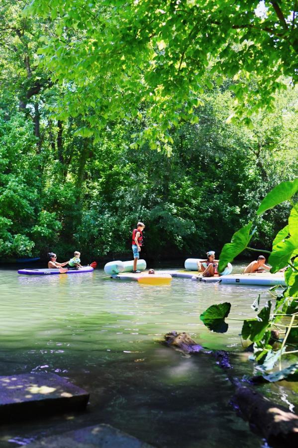 Son'S Rio Cibolo Birdhouse Cabin #7 Water Sports, Hot Tubs, Volleyball, Game Room, And More! Marion Exterior photo