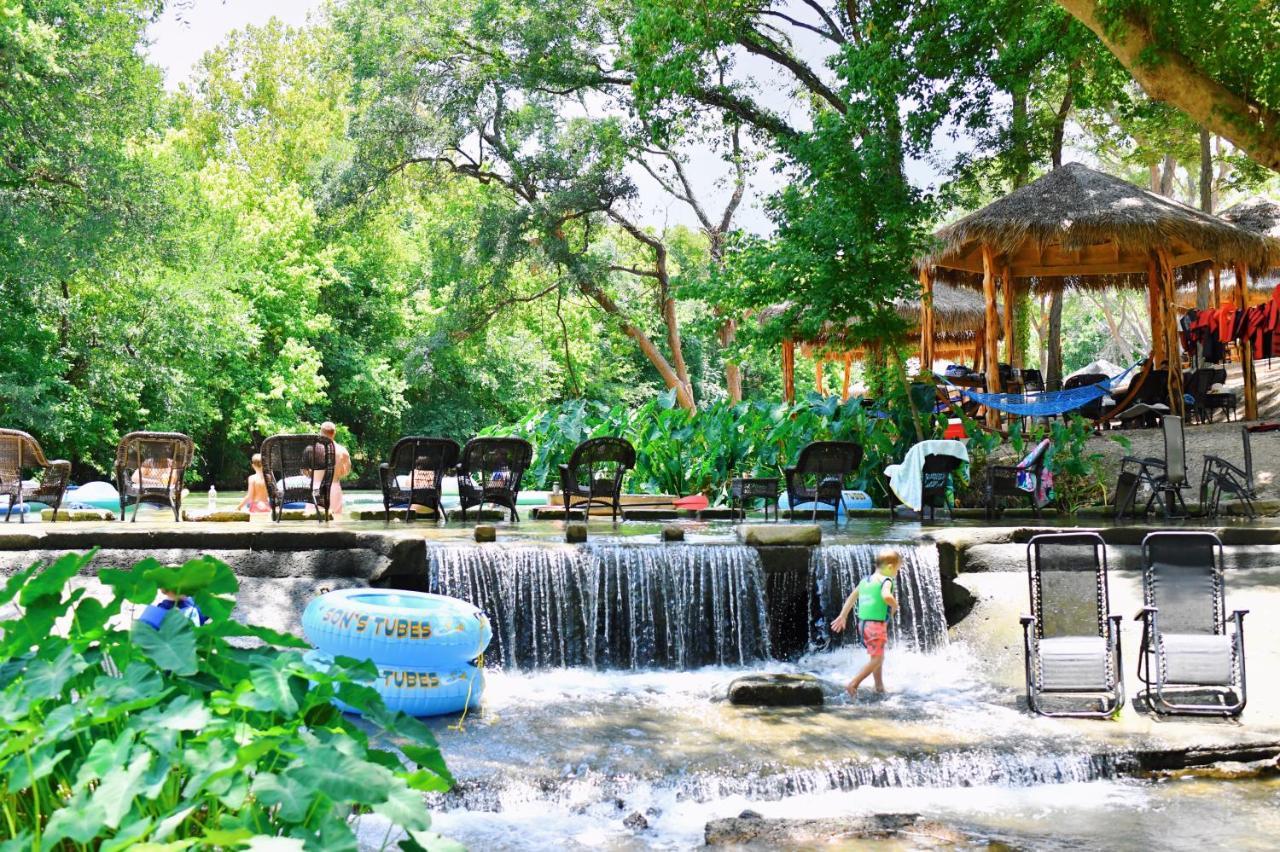 Son'S Rio Cibolo Birdhouse Cabin #7 Water Sports, Hot Tubs, Volleyball, Game Room, And More! Marion Exterior photo